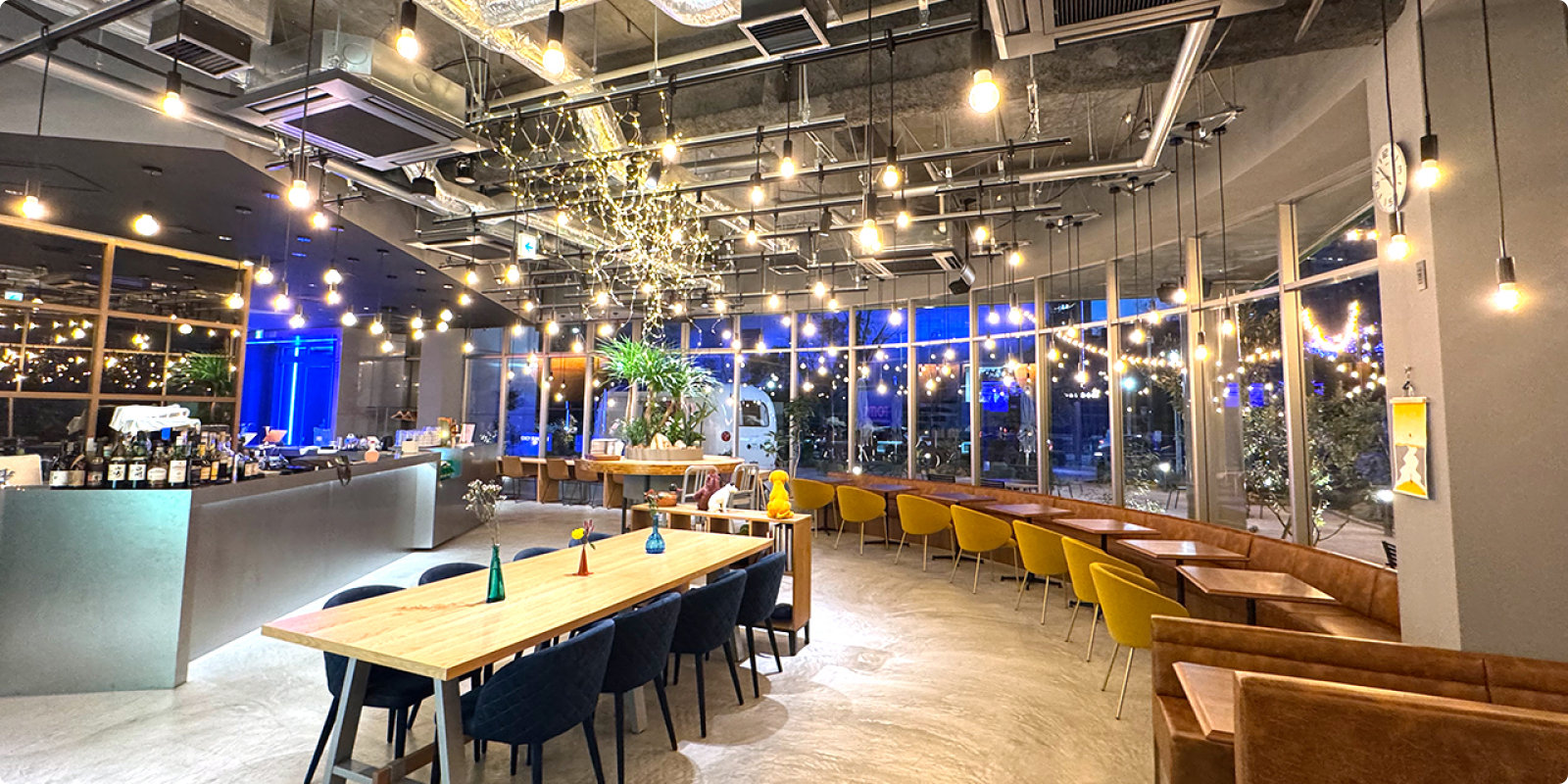 Tomt cafe bistro bar【トムト カフェ ビストロ バー】